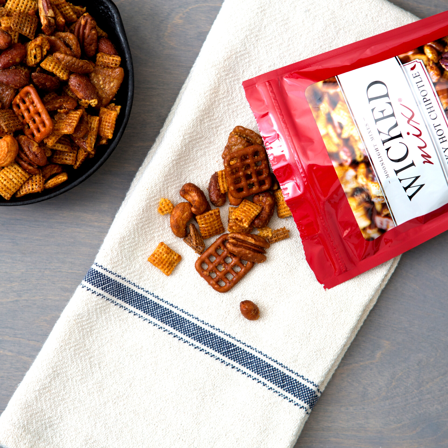 Wicked Mix Smoky Hot Chipotle